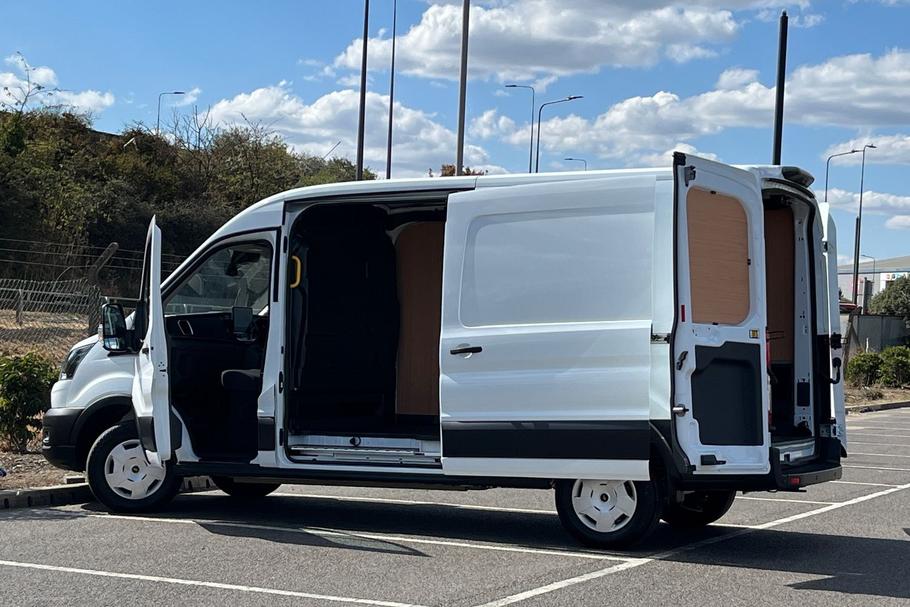 Used Ford E-TRANSIT YM74HKO 7