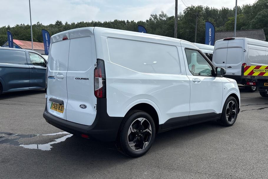 Used Ford E-TRANSIT COURIER YS26NJO 34