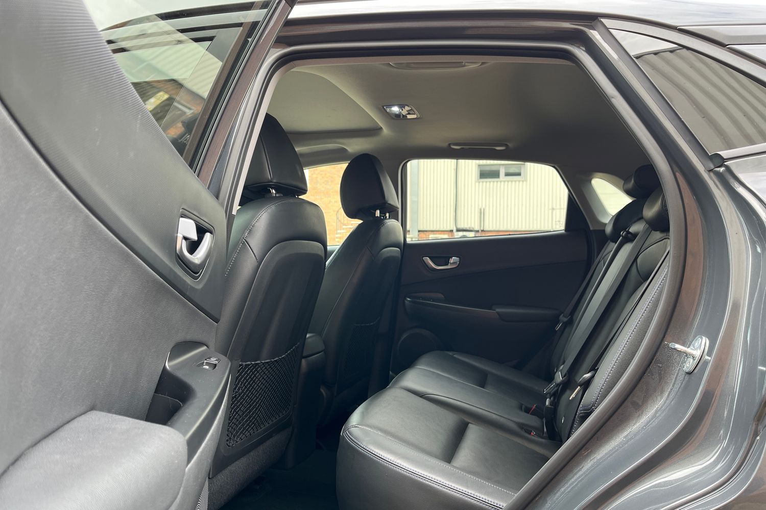 Hyundai KONA Photo 24