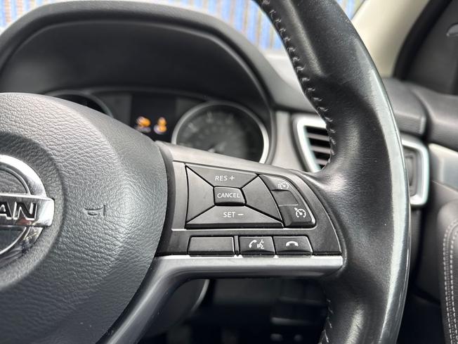 NISSAN Qashqai Photo 17