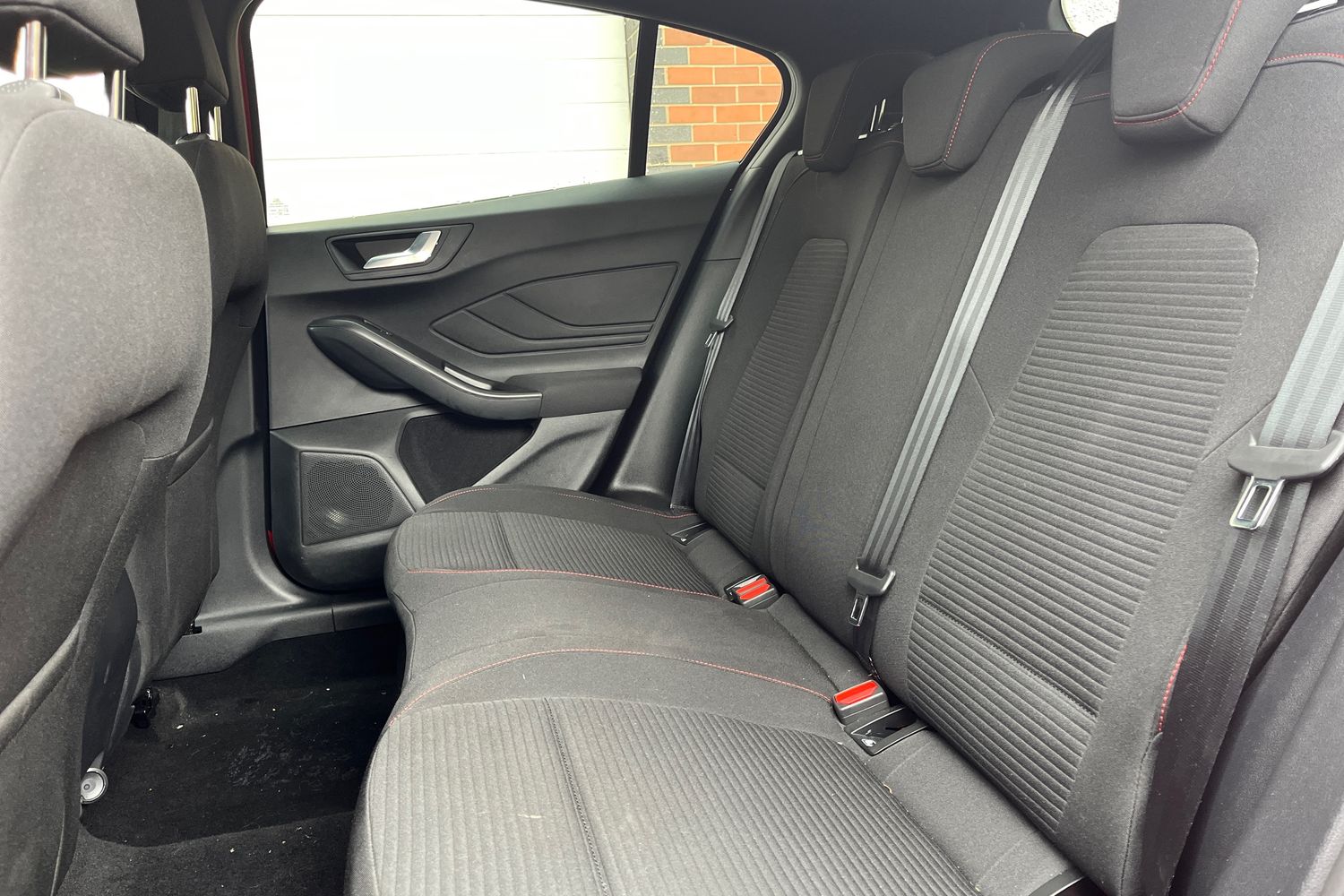 Ford FOCUS Photo 19