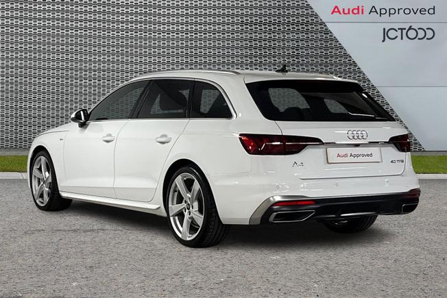 AUDI A4 Avant Photo 3