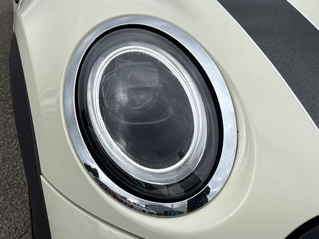 MINI Hatch Photo 19