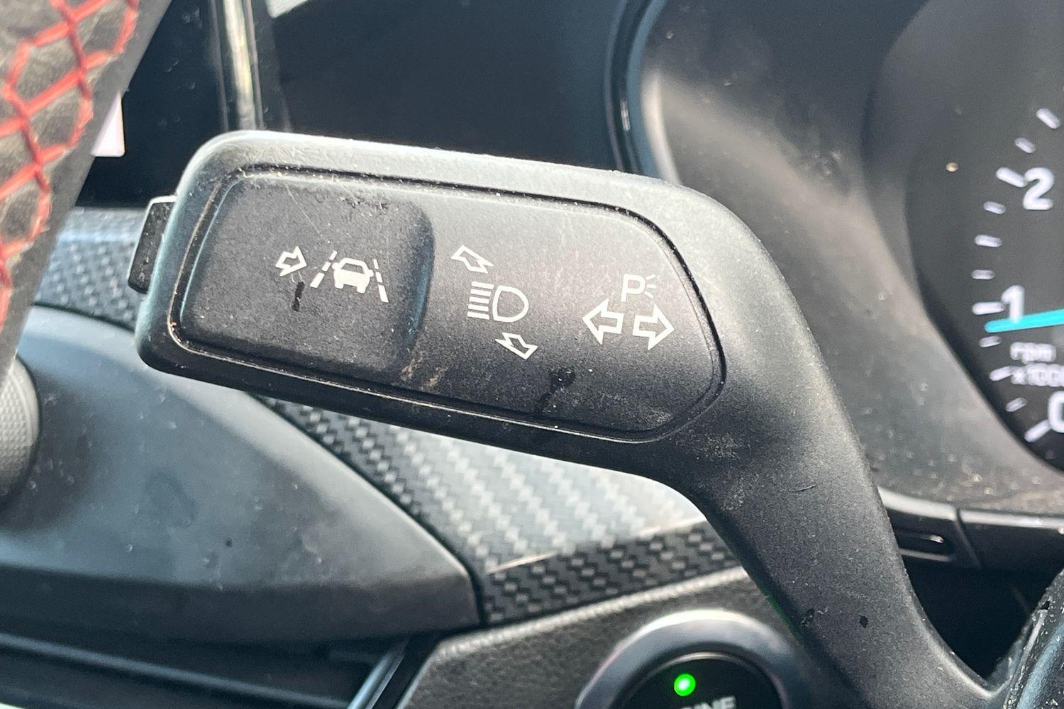 Ford FOCUS Photo 13