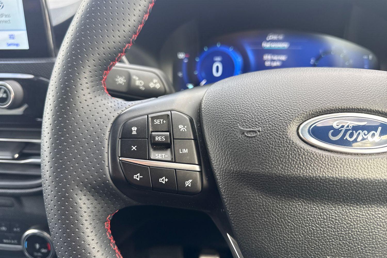 Ford KUGA Photo 32
