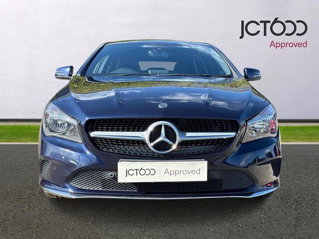 MERCEDES-BENZ CLA Class Photo 8