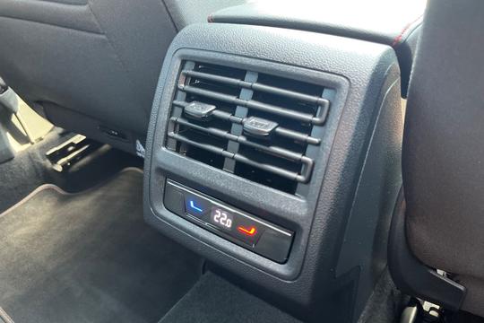 Volkswagen Golf Photo autoimg-e383fde8f79e74993c2b497128d4815d835ff339.jpg