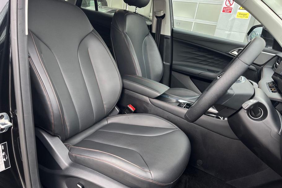 Used MG Motor UK HS CV25BZW 17