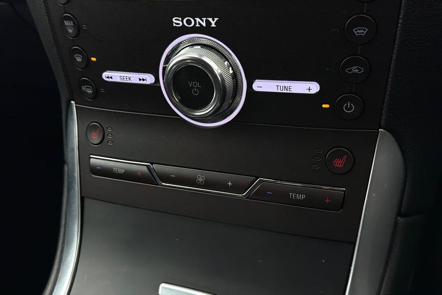 FORD GALAXY Photo autoimg-e3874f1ec80ca2f2bfa930e0e75db73effeb9397.jpg