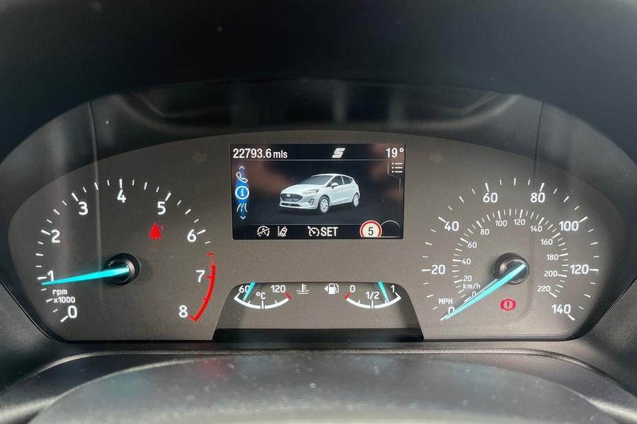 Ford FIESTA Photo autoimg-e389797dd6df52a5605da6e12614130fb3169f6b.jpg