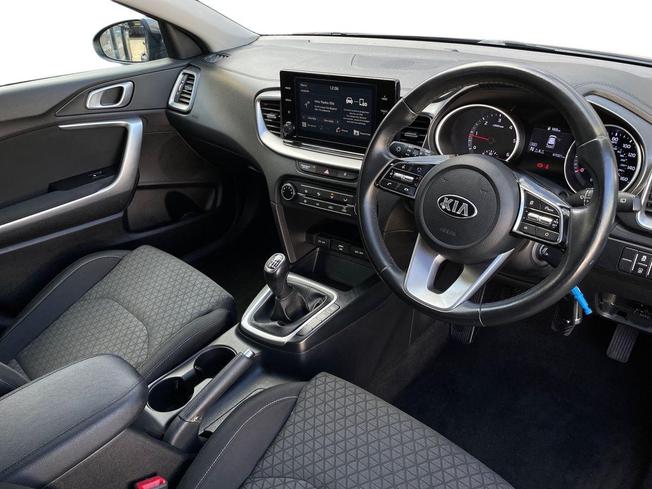 KIA Ceed Photo 6