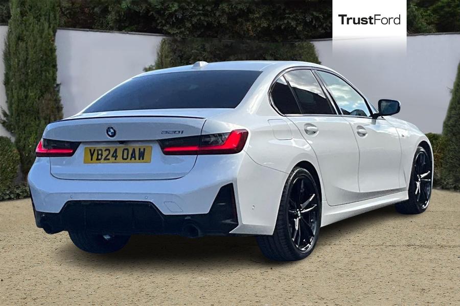 BMW 3 SERIES Photo autoimg-e38cc969ac160cbe2d70986e55c7994e9d2b7d47.jpg