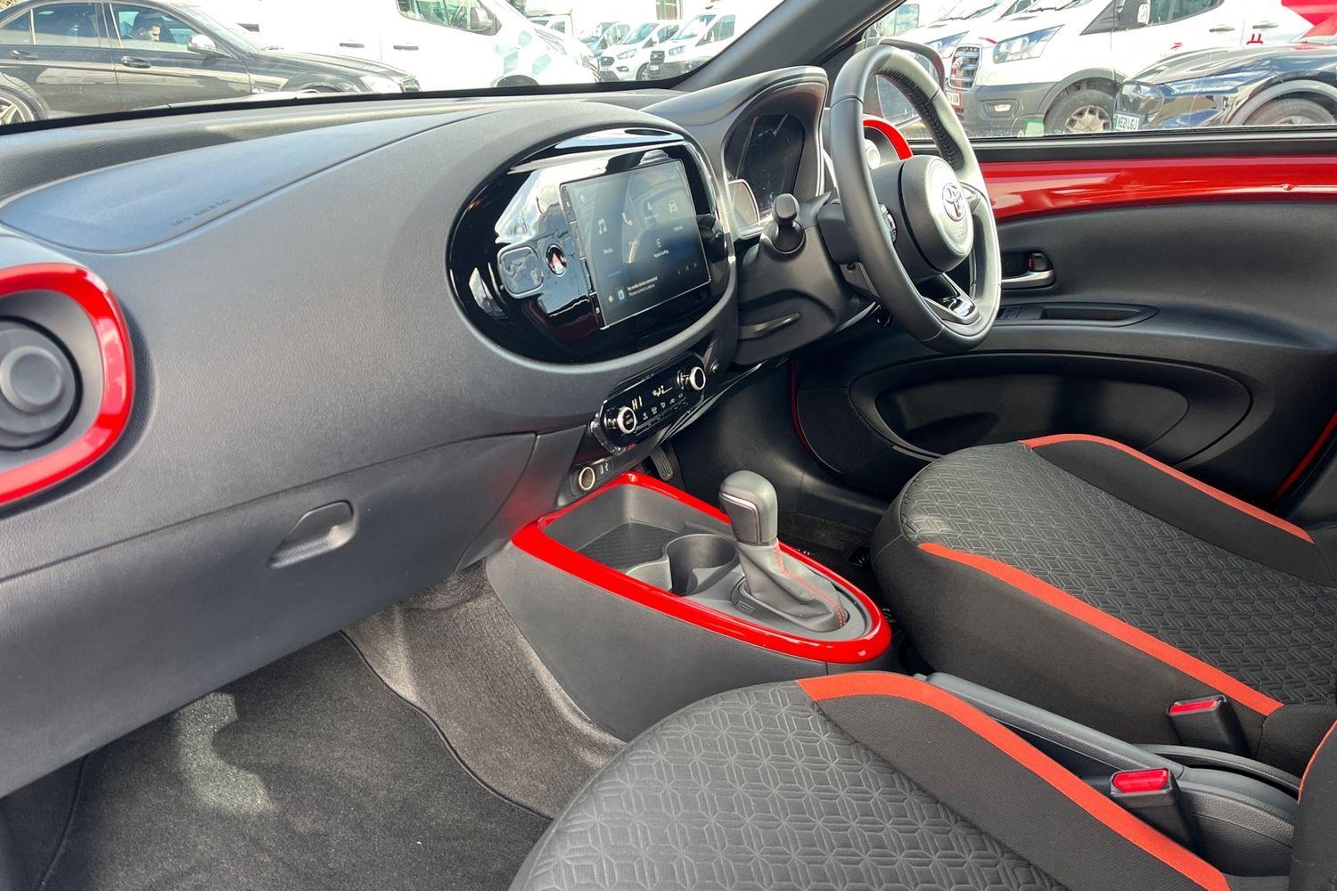 Toyota Aygo X Photo 17