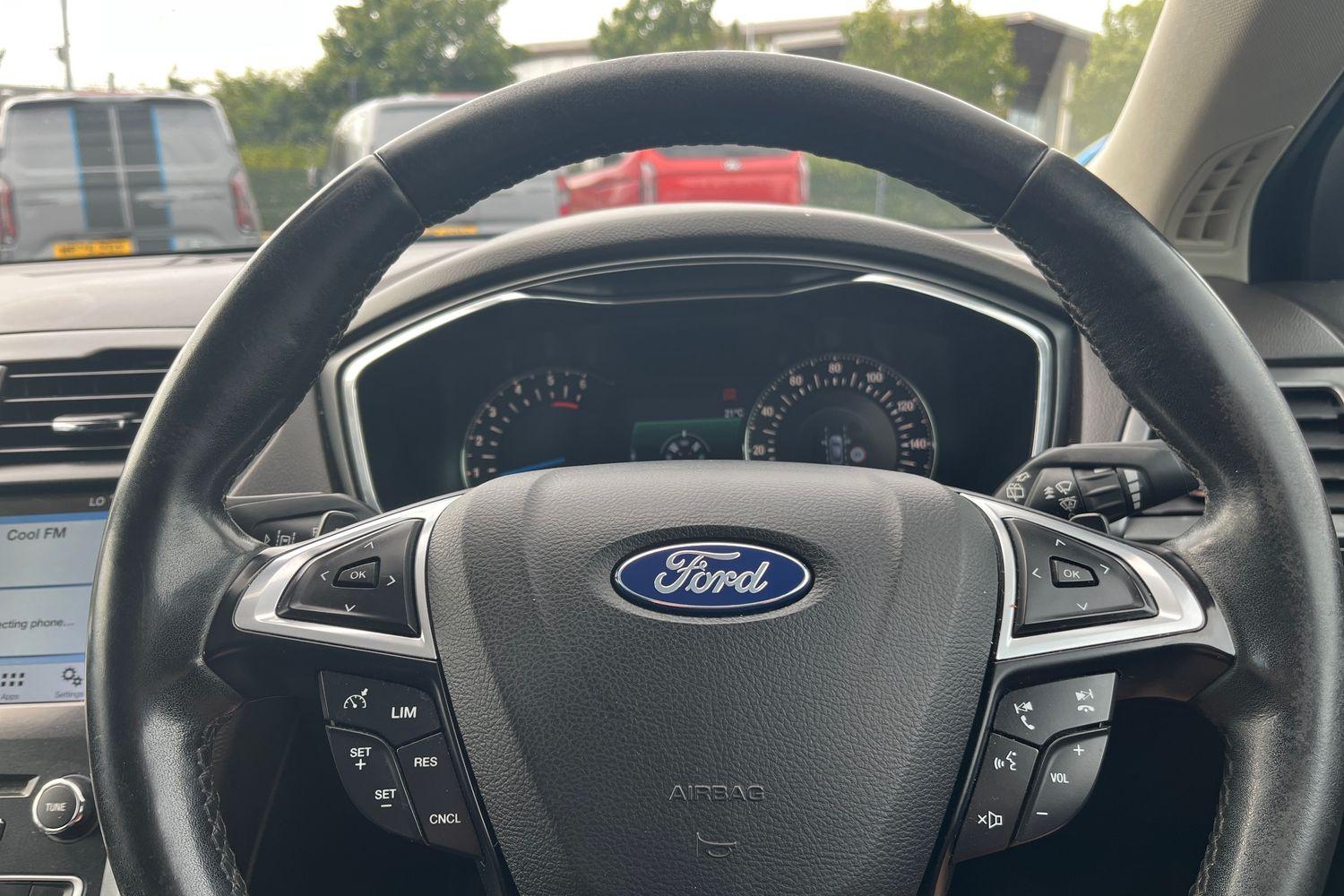 Ford MONDEO Photo 11