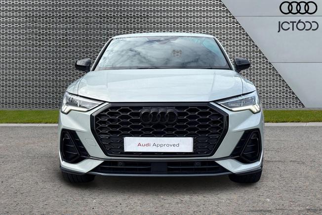 Audi Q3 Photo 9