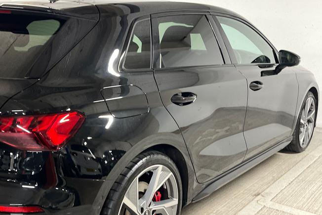 AUDI S3 Photo 37