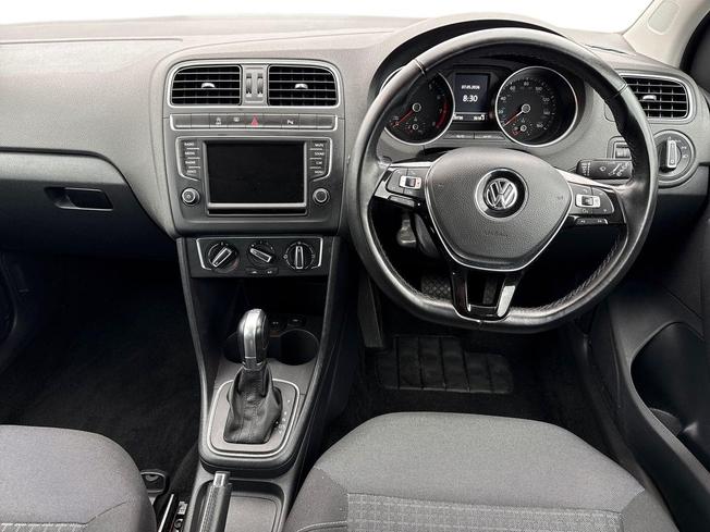 VOLKSWAGEN Polo Photo 11