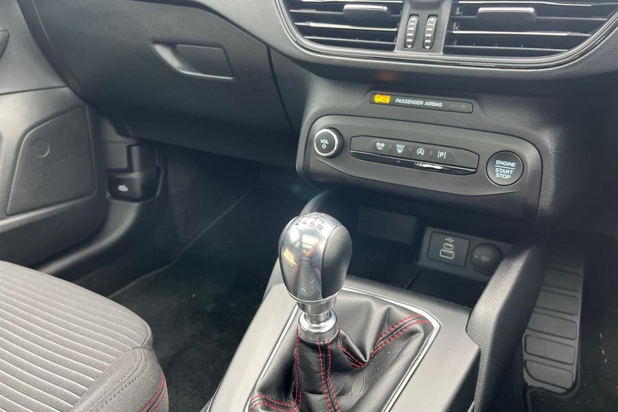 Ford FOCUS Photo autoimg-e3a275113a334d34936642228c773a6d38621e9a.jpg