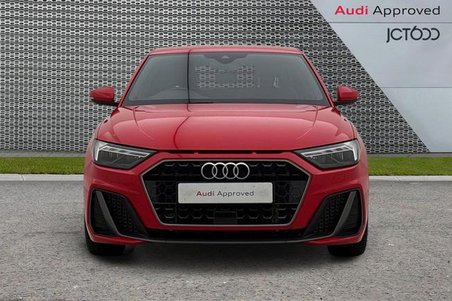 AUDI A1 Photo 8