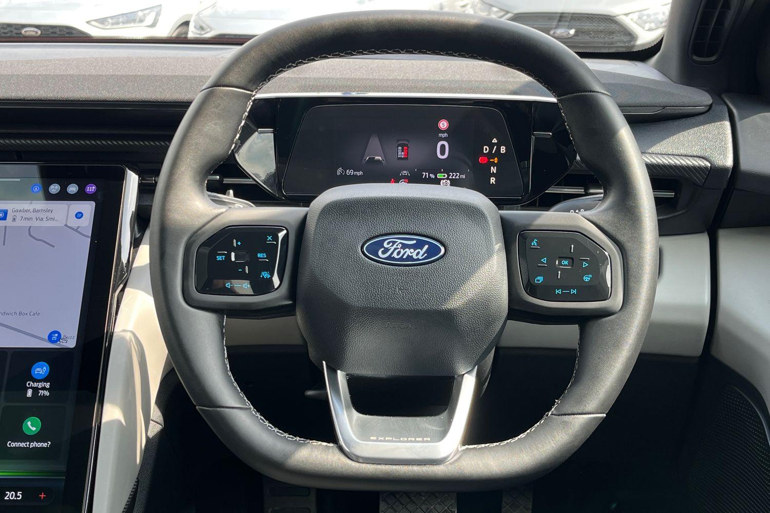 Ford EXPLORER Photo 11