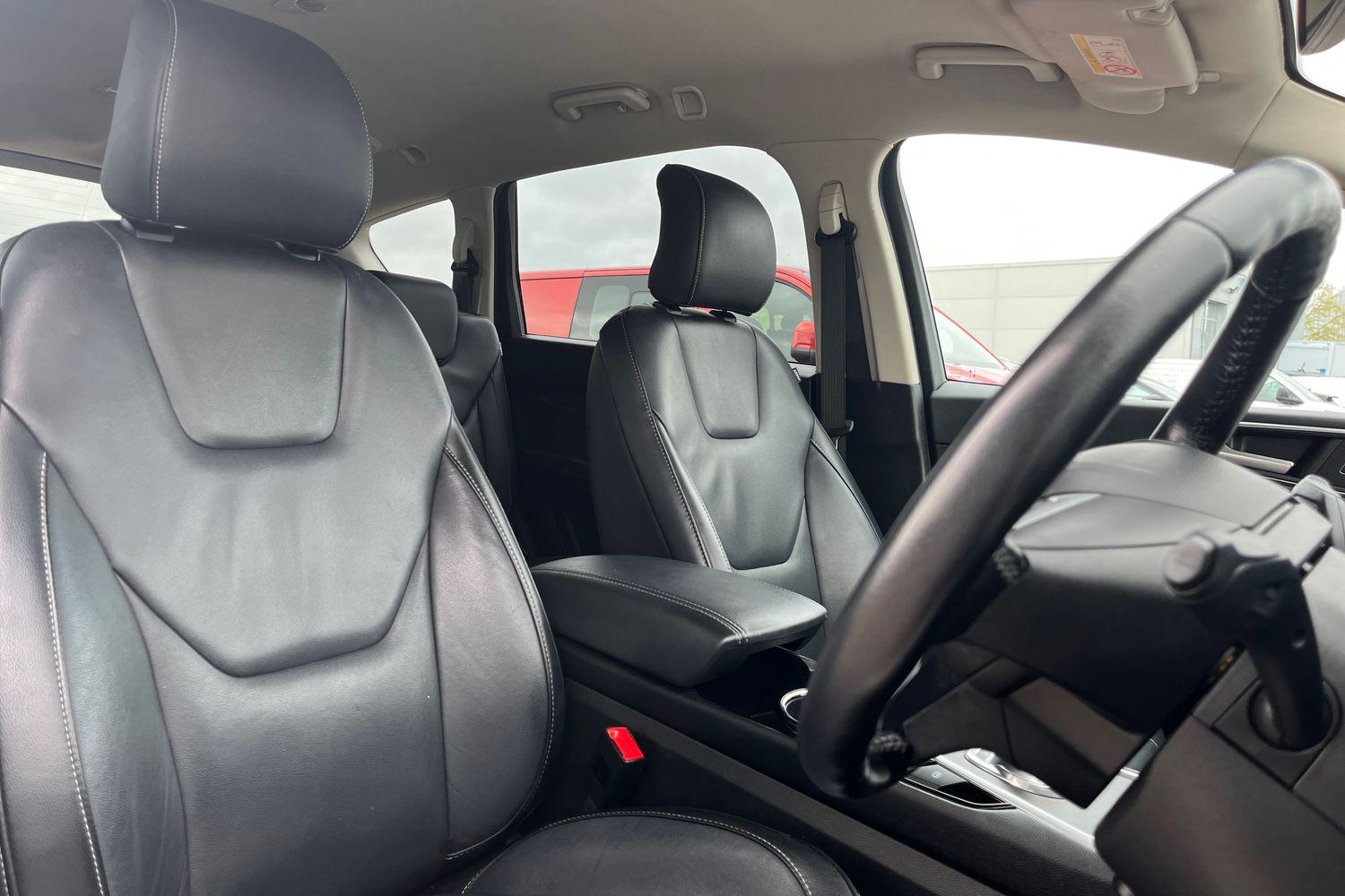 Ford S-MAX Photo 16