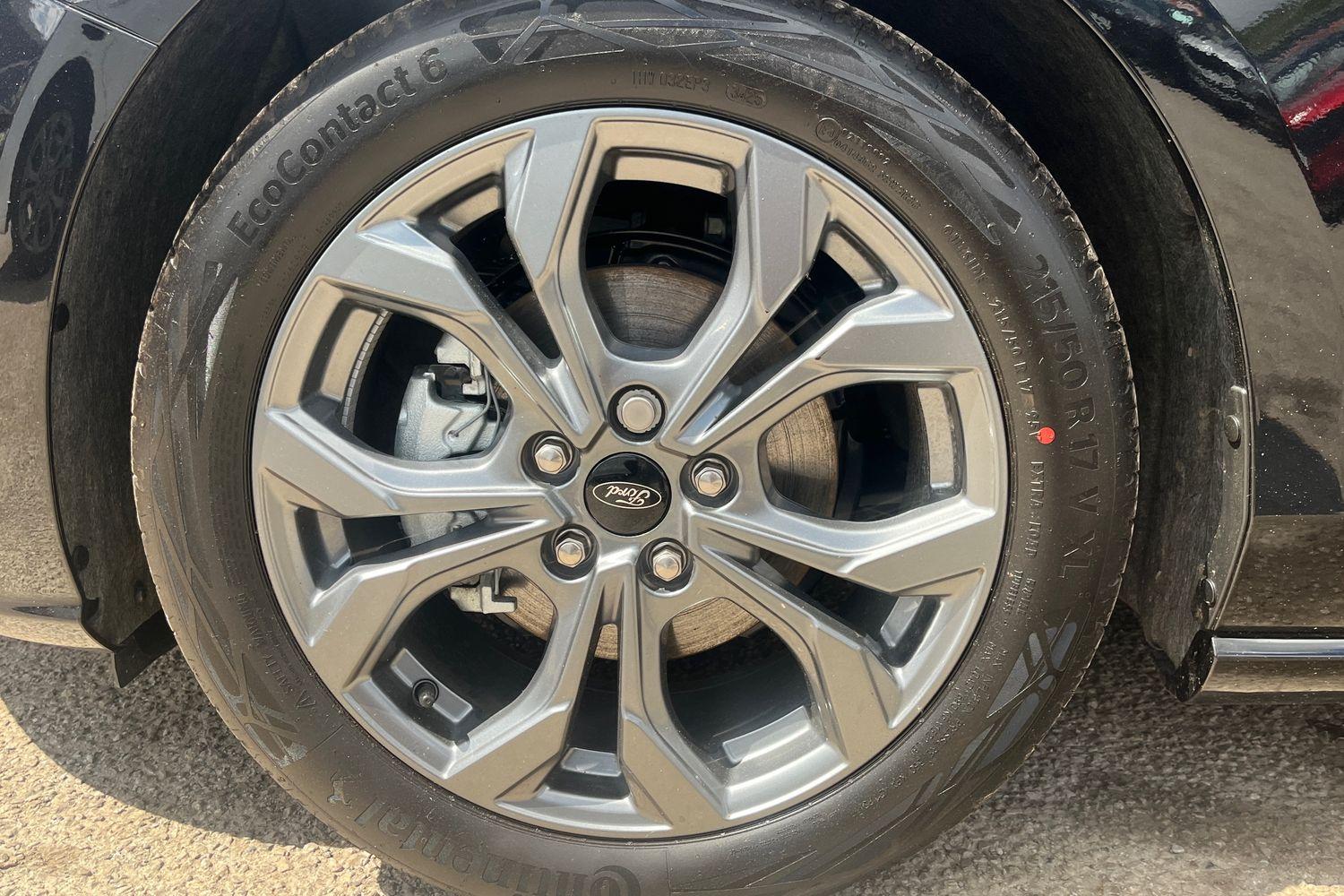 Ford FOCUS Photo 28