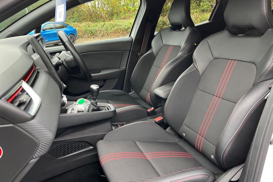 Renault Clio Photo autoimg-e3ad408ee13e69a6ea3765002fa280edab5e03af.jpg