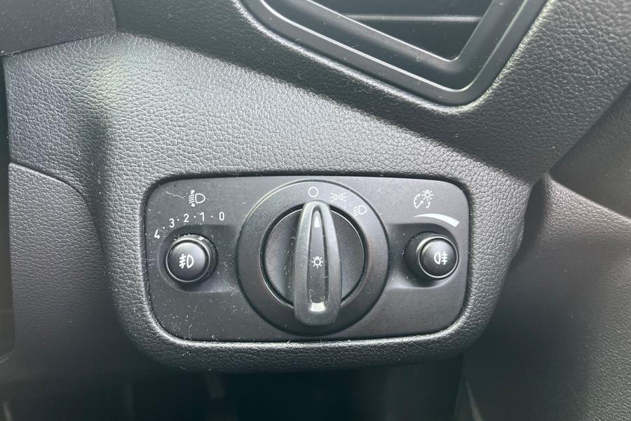 Ford KUGA Photo autoimg-e3b03cc58bedeb2bdf770569eb6098d645ddf1be.jpg