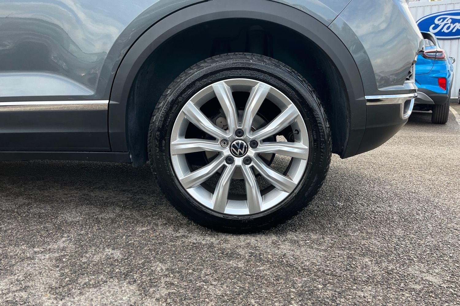 Volkswagen T-Roc Photo 7