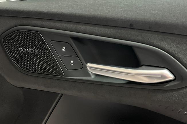 Audi Q3 Photo 26