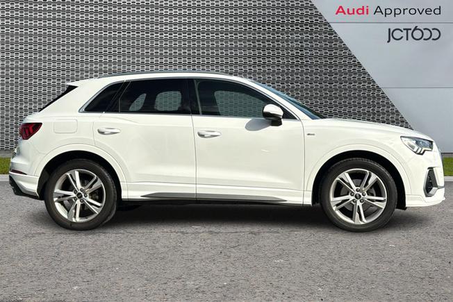 Audi Q3 Photo 4