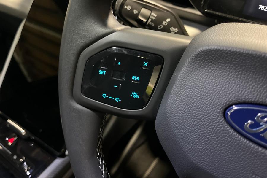 Ford Capri Photo autoimg-e3b8165ce7d4209cbffaef3b5752f310bd6b3e13.jpg