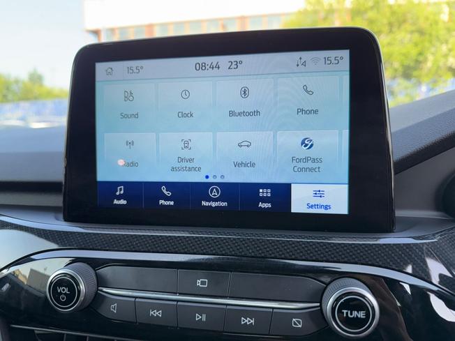 FORD Kuga Photo 44