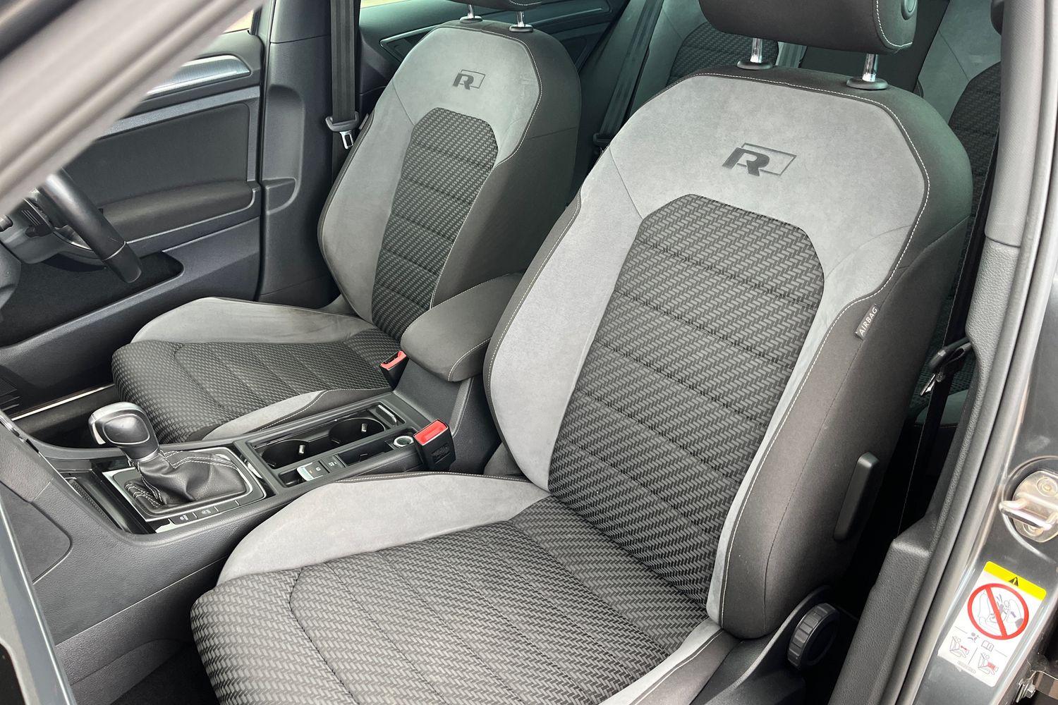 Volkswagen GOLF Photo 18