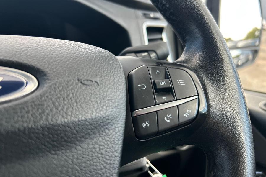 Ford TRANSIT CUSTOM Photo autoimg-e3bdd17b33f6695dc0ee6e2e8c9511875b1dd3f4.jpg