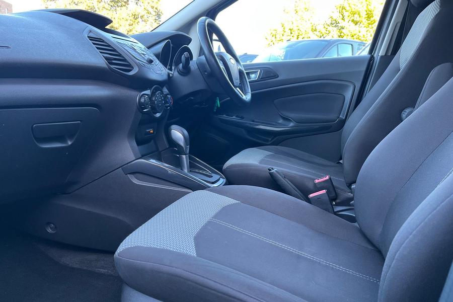 Ford ECOSPORT Photo autoimg-e3bddcdf61e026f98e844526ad8472979978e4e5.jpg
