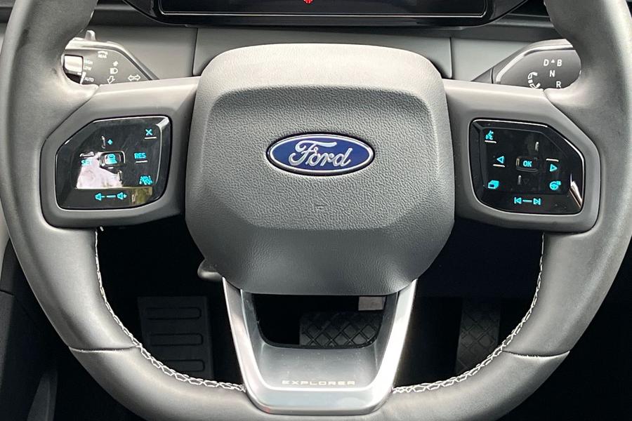 Ford Explorer Photo autoimg-e3c177194aab10b697b92263aa3fbf52d9d2910a.jpg