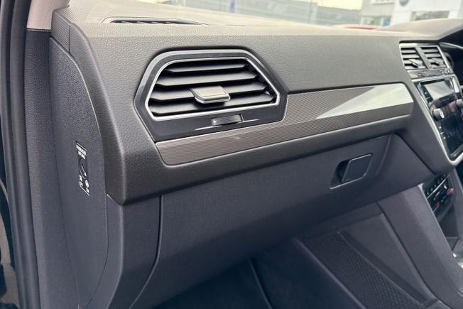 VOLKSWAGEN Tiguan Allspace Photo 48