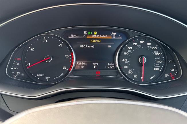 AUDI A6 Saloon Photo 16