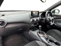 NISSAN Juke Photo 2