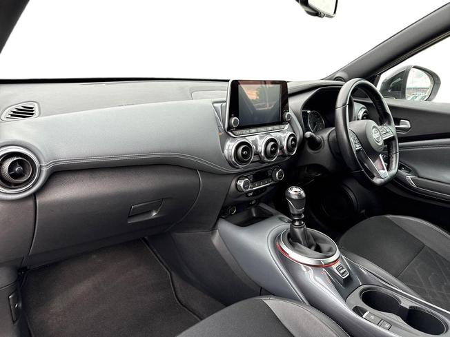 NISSAN Juke Photo 2