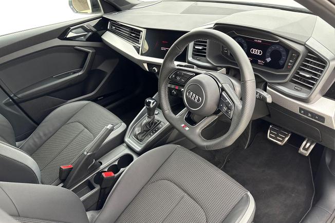 AUDI A1 Photo 6