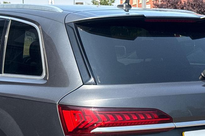 AUDI Sq7 Photo 48