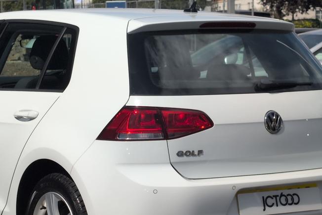 VOLKSWAGEN Golf Photo 49