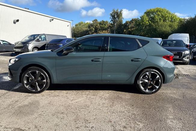CUPRA Leon Photo 23