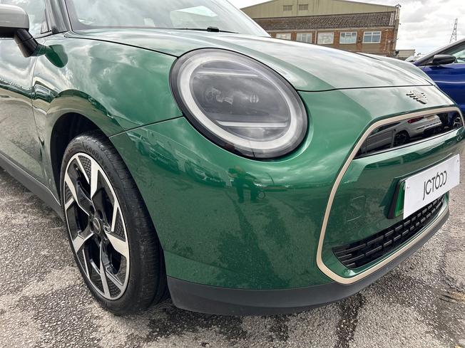 MINI Electric Cooper Photo 29