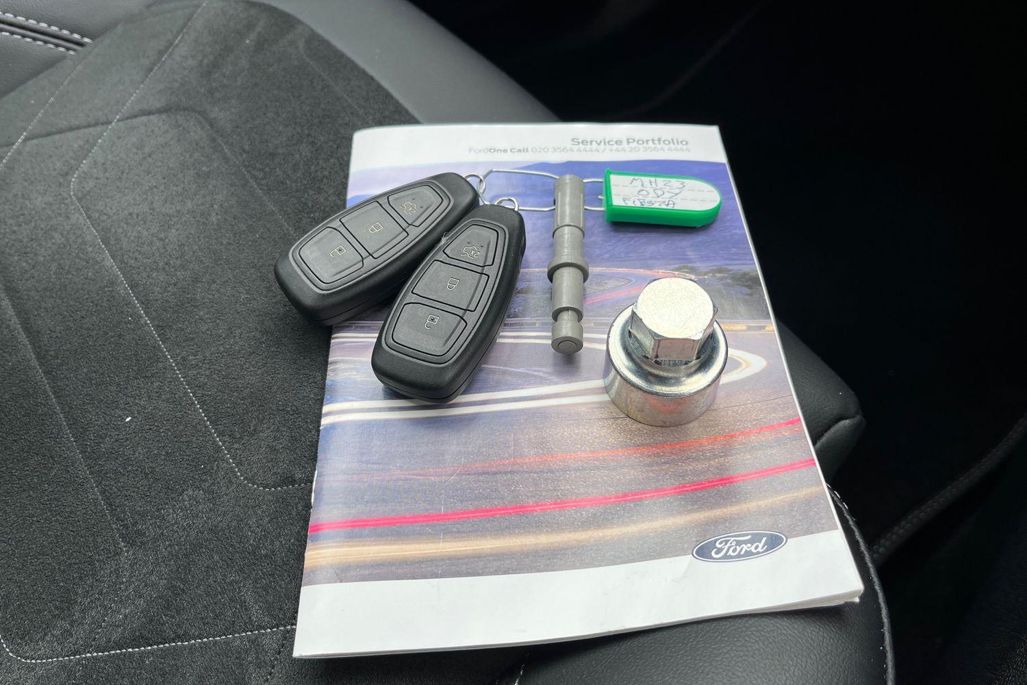 Ford FIESTA Photo 21