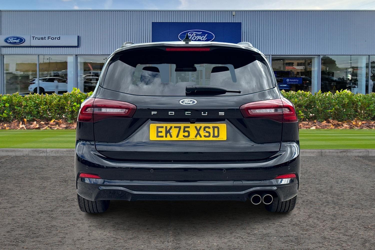 Ford FOCUS Photo 6