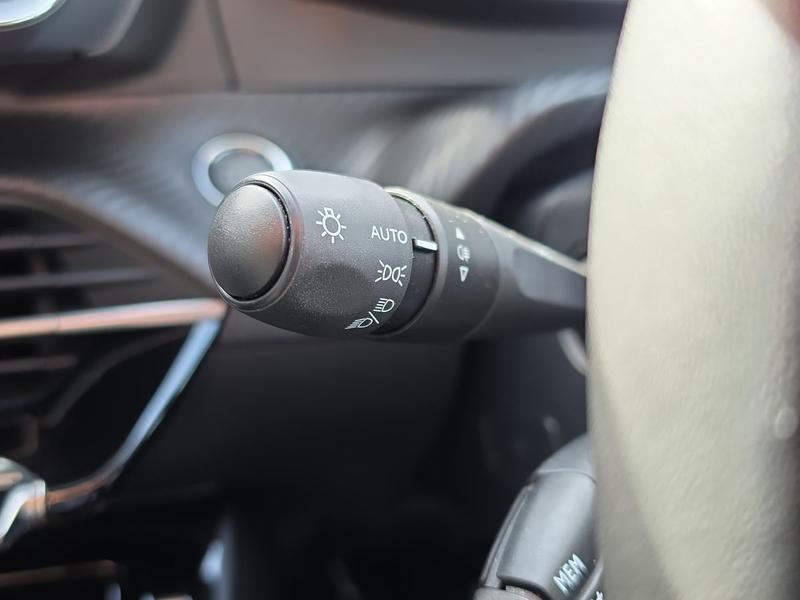 Used Peugeot 2008 SJ23XMF 24