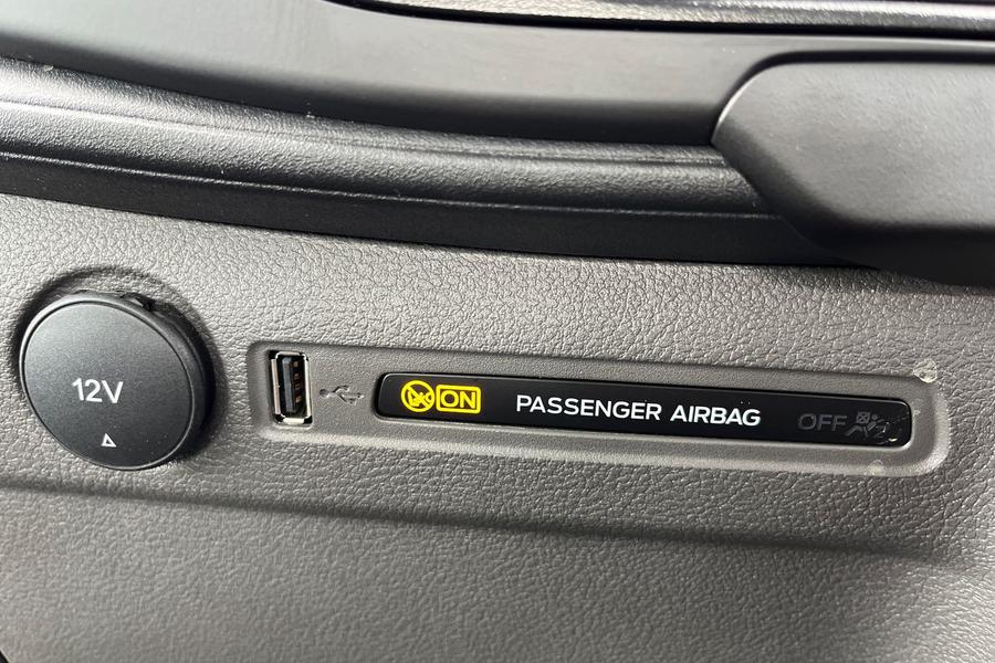 Ford TRANSIT Photo autoimg-e3e4ca0f2ca278f55b2c657b504758f614cd8107.jpg